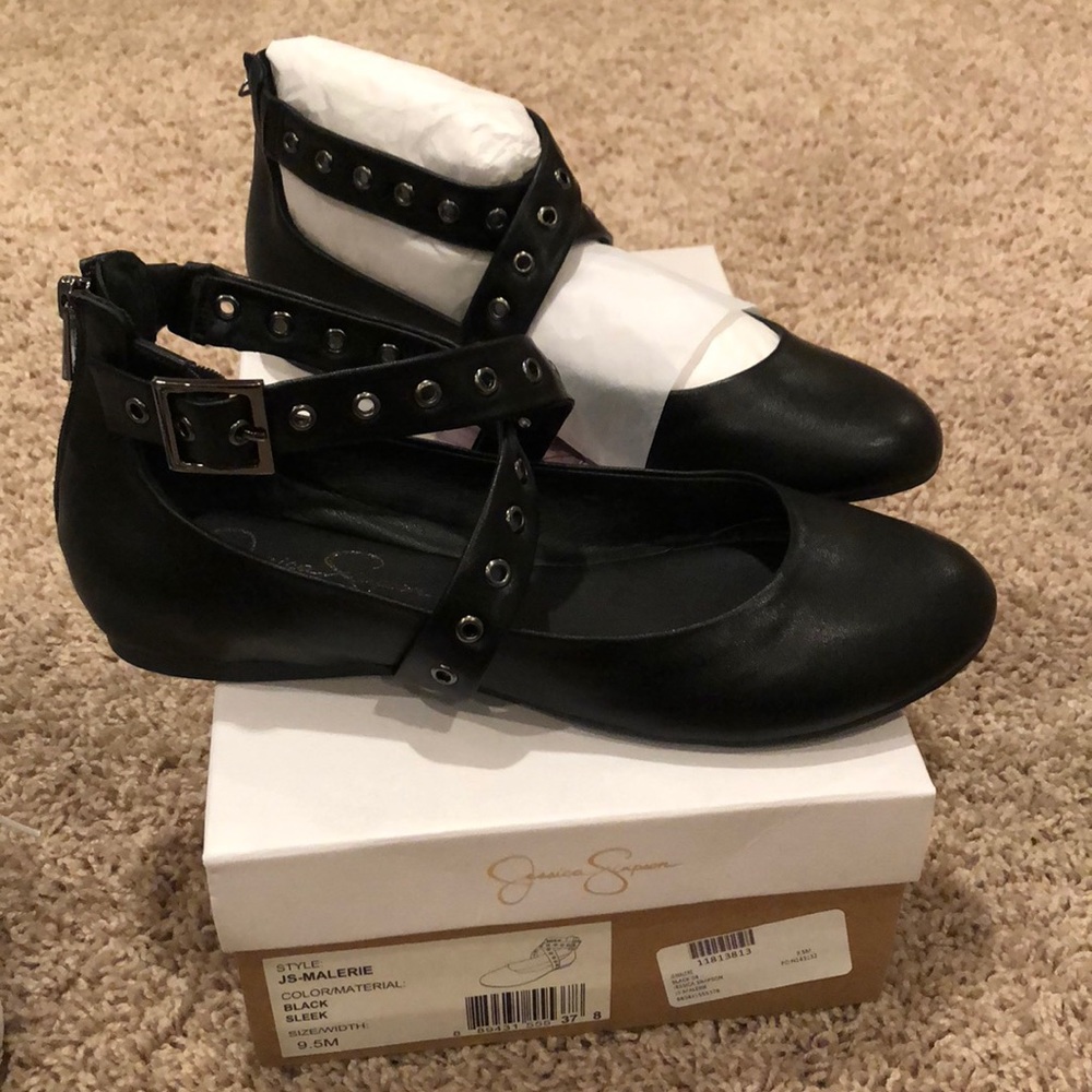 Women’s Jessica Simpson flats sz 9.5